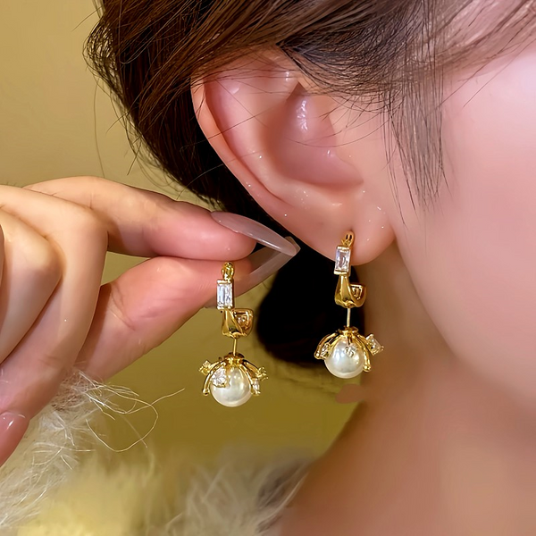 14K Gold-Plated Elegant Pearl Earrings