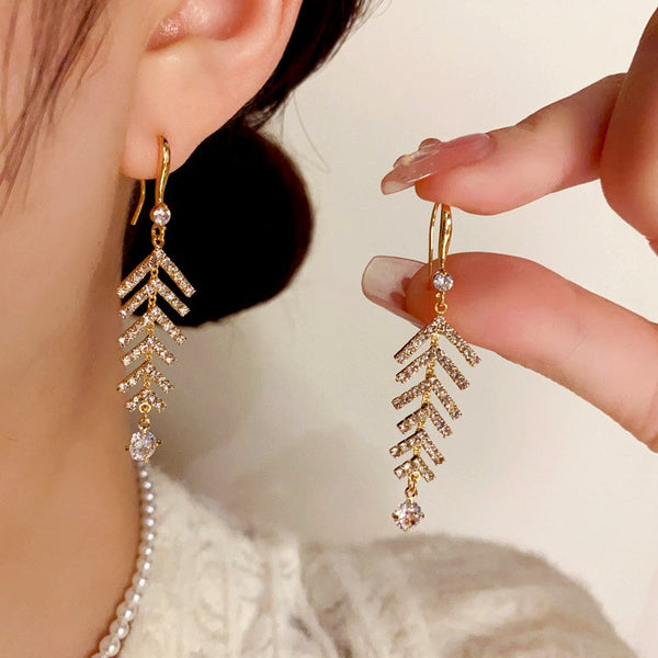 14k Gold-Plated Simple And Unique Zircon Leaf Tassel Ear Hooks